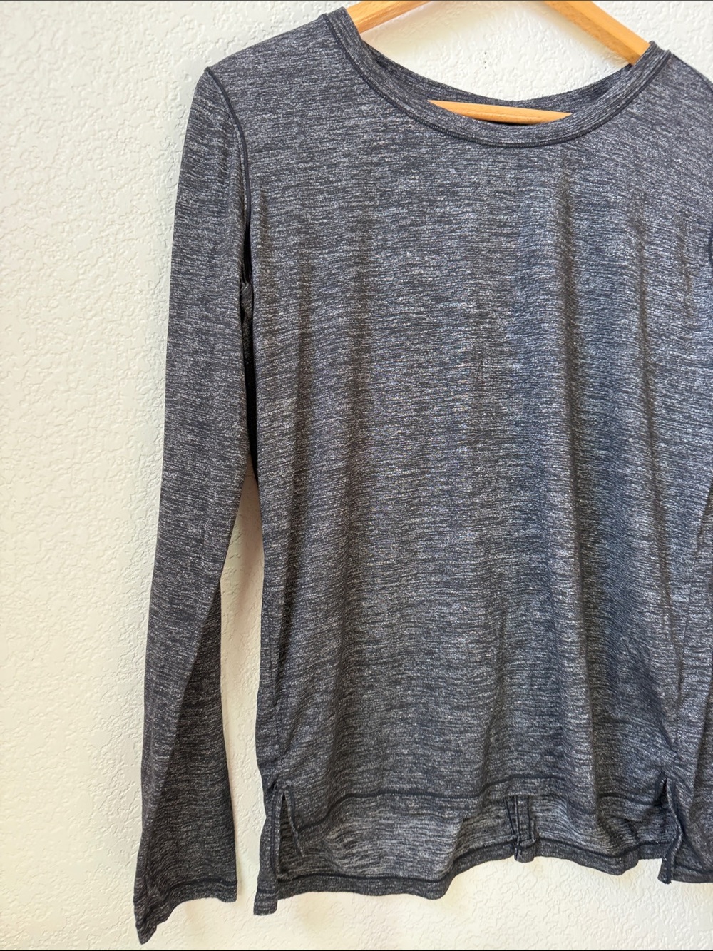 Athleta Long Sleeve Shirt Open Back Heathered Gray size Small - Picture 2 of 9